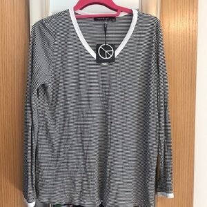 Hippie Chic 1X striped blouse.  Cute!  Black and white stripes with V neck.